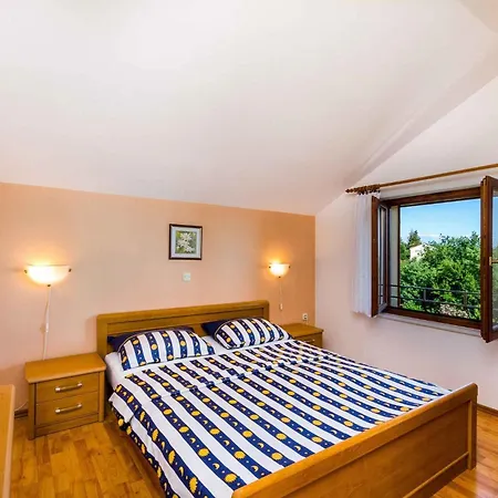 Two-bedroom Crikvenica 5 *