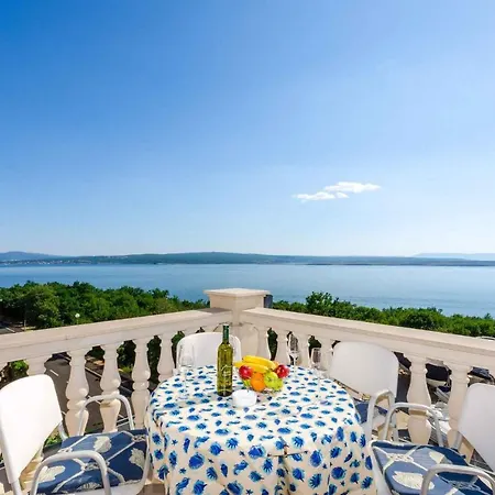 Two-bedroom Crikvenica 5 * Dramalj
