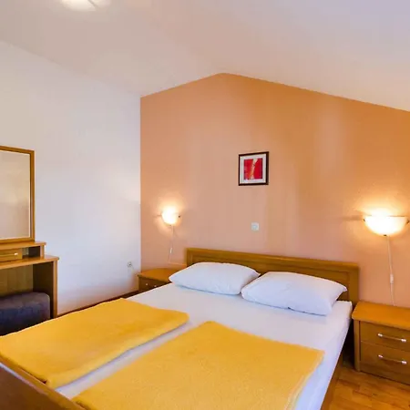 Two-bedroom Crikvenica 5 *